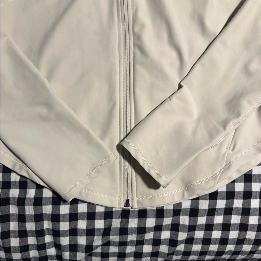 Old Navy Cream Active Jacket - Picture 4 of 5